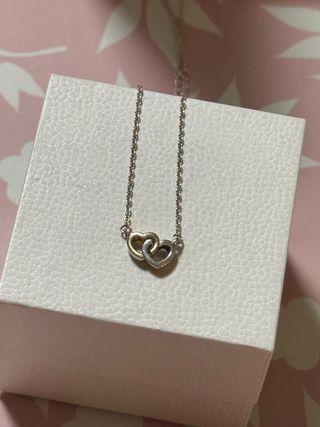 Collar de Pandora corazones 
