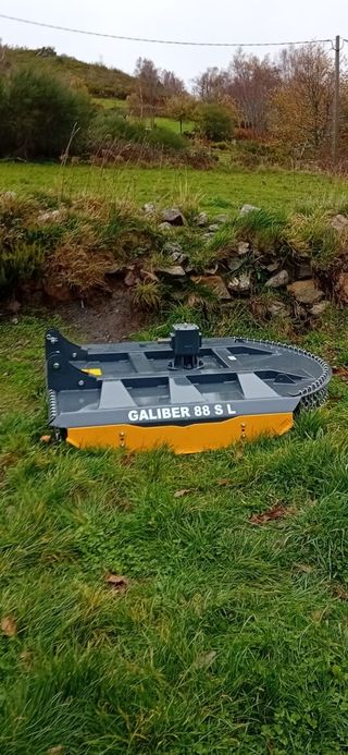 Desbrozadora cadenas