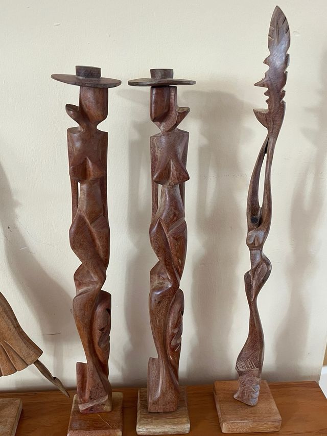 Figuras de madera cubanas