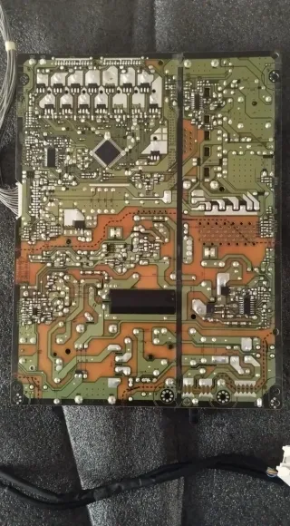 Lote despiece smart TV 3d 55" LG 55LB670V