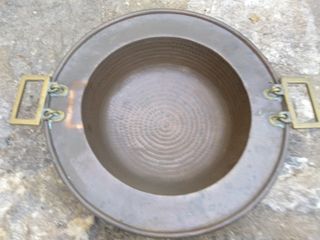 Brasero tradicional Traditional brazier Braser