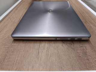 ASUS Notebook PC SCHERMO TOUCHSCREEN