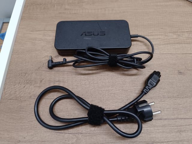 ASUS Notebook PC SCHERMO TOUCHSCREEN 