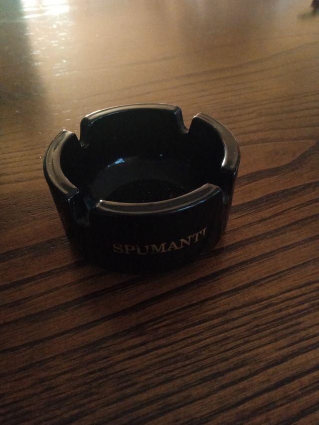 Portacenere pubblicitario