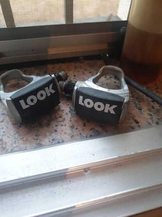 Pedales cala look.