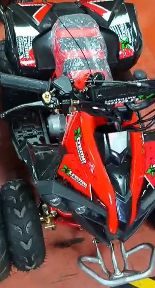 VENDO MINIQUAD XTREME COLOR ROJO DE GASOLINA