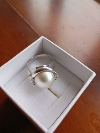 Anillo oro blanco 18 k con perla mabe y brillantes