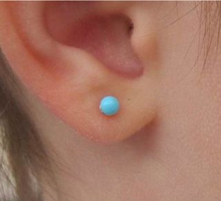 Pendientes turquesa 5mm. bebé o niña oro 18k  
