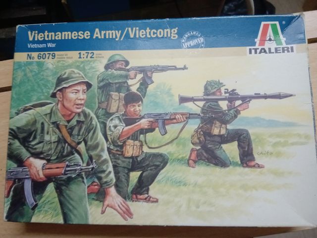 SOLDADOS VIETCONG