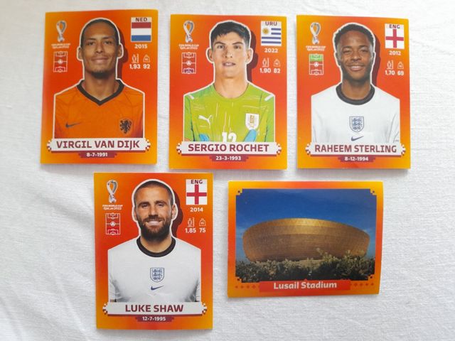 Cromos Qatar Panini 2022 naranja rosa