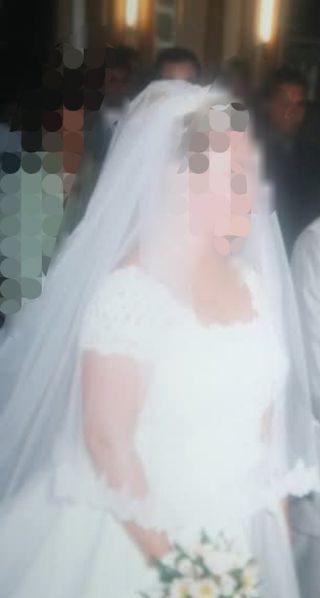 Vestido de novia y velo