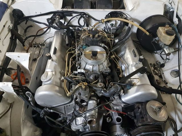 Mercedes-Benz 350 sl 107