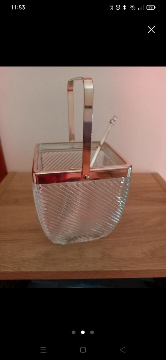 Bicchieri in cristallo e cestello porta ghiaccio