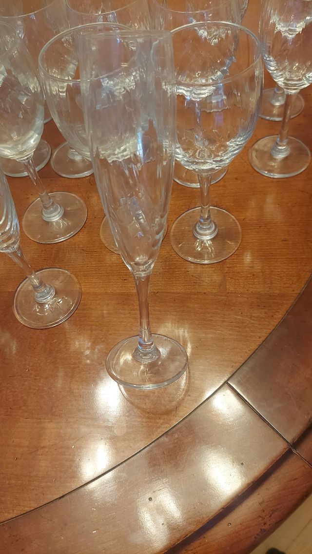 CRISTALERIA TALLADA 44 PIEZAS