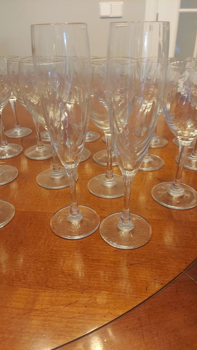 CRISTALERIA TALLADA 44 PIEZAS