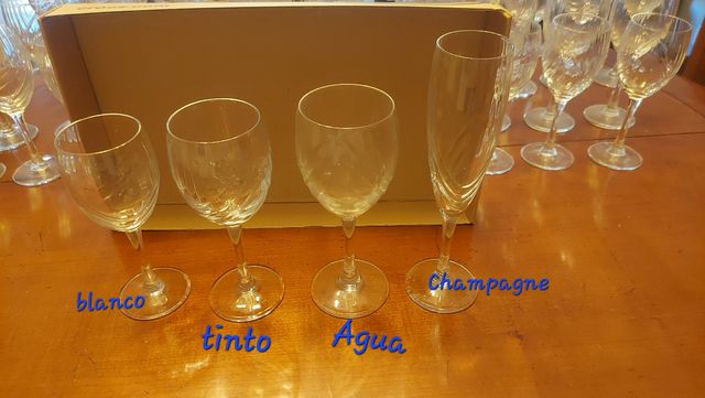 CRISTALERIA TALLADA 44 PIEZAS