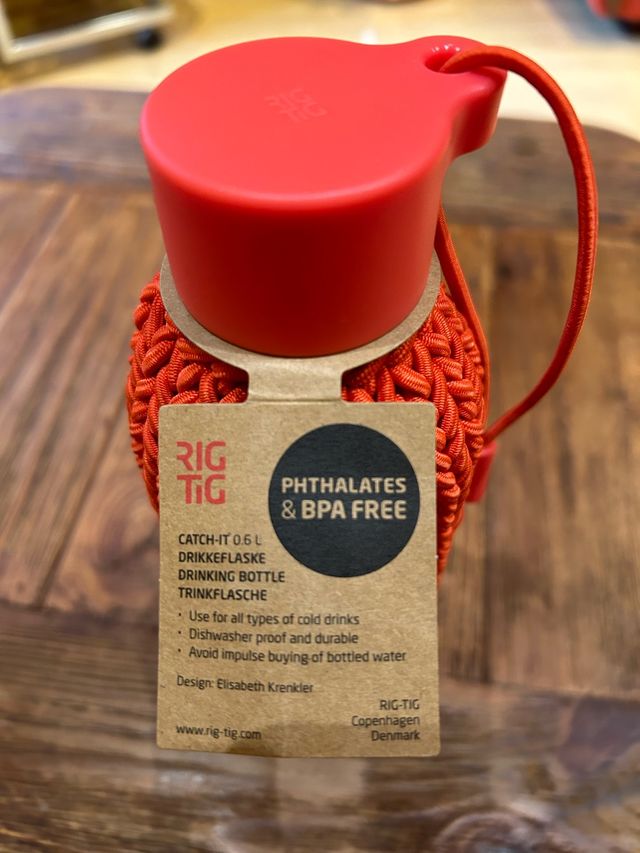 bottiglia di plastica con rivestimento