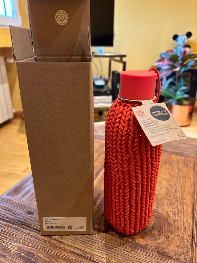 bottiglia di plastica con rivestimento