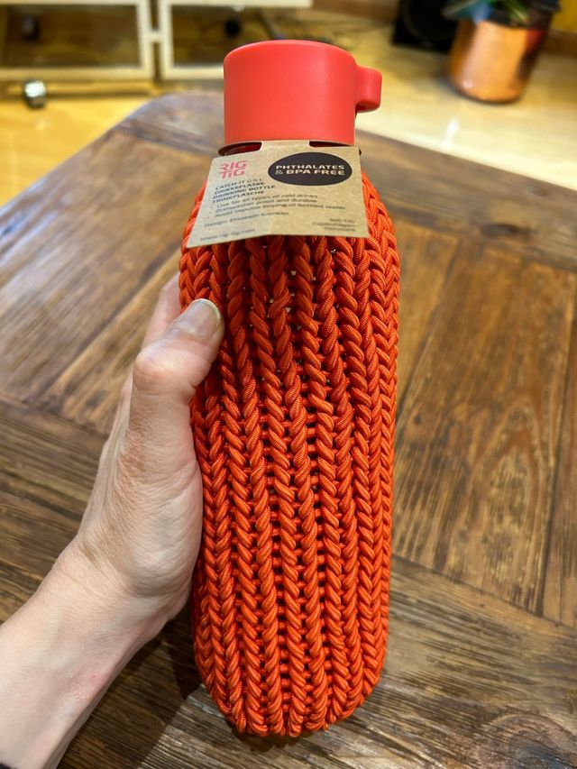 bottiglia di plastica con rivestimento