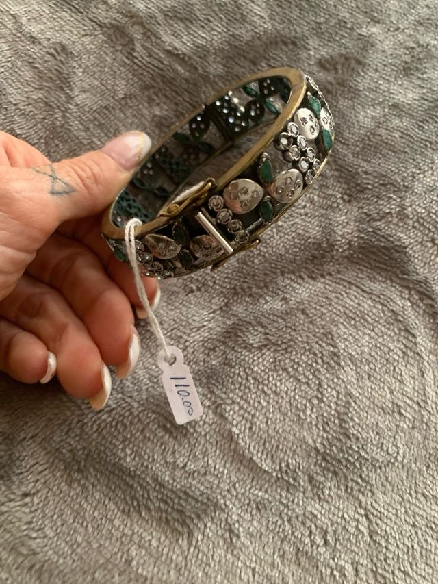 Pulsera plata y piedras