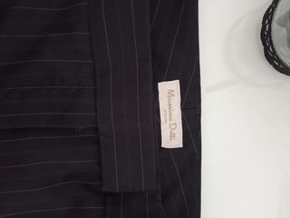 Pantalón Massimo Dutti.