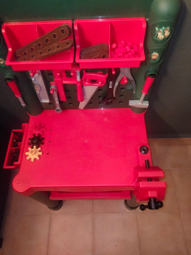 Banco herramientas para niños