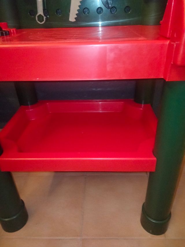 Banco herramientas para niños