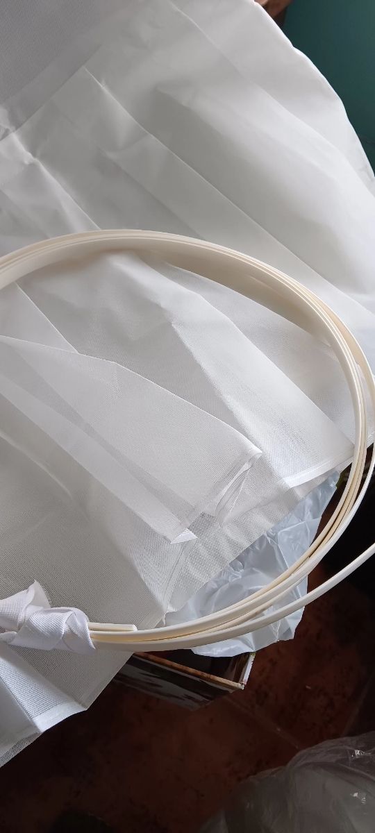 Vestido de comunión usado esa vez.