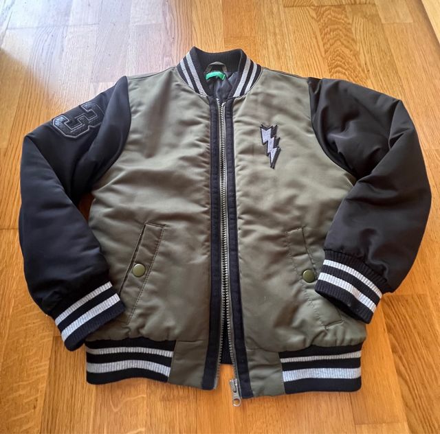 Cazadora niño Benetton talla 7-8 años