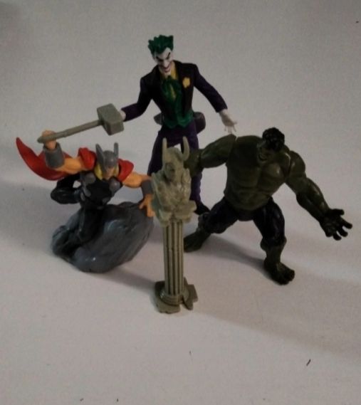 Set personaggi Marvel DC