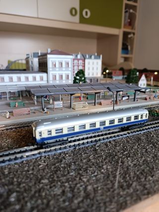 Lotto 4 carrozze MINITRIX-LIMA scala N