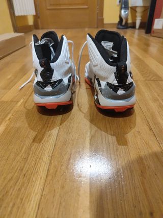 Zapatillas baloncesto tarmark