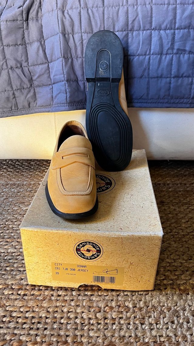 Scarpe in camoscio Sansonite 39