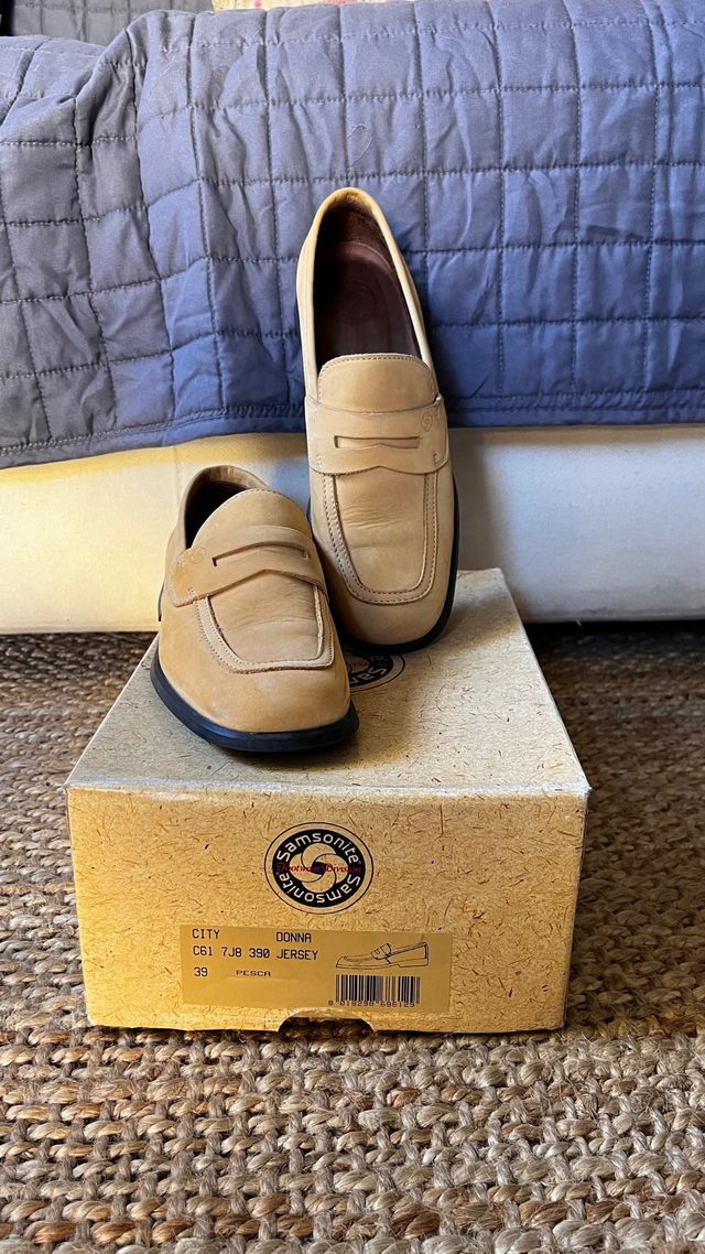 Scarpe in camoscio Sansonite 39