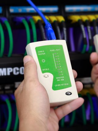 PEDINA. CAVO DI RETE UTP RJ45 e telefono RJ11.