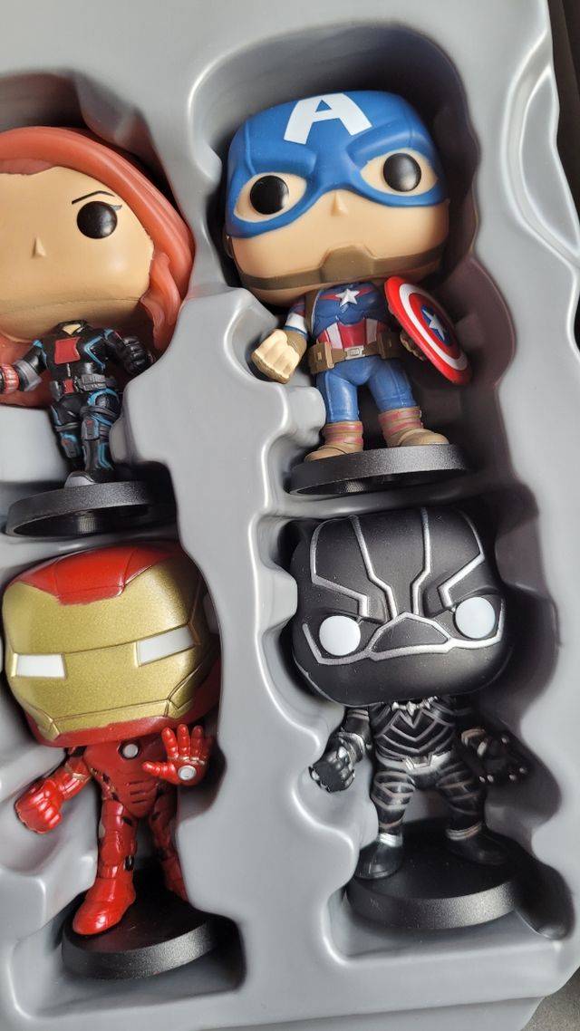 FUNKOVERSE Vengadores