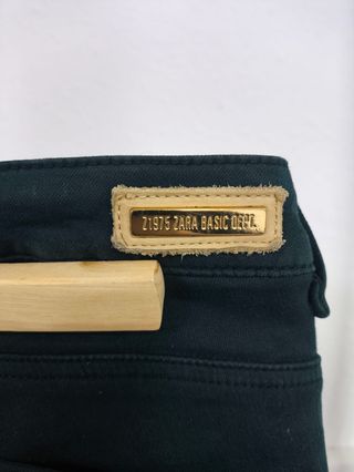 Pantalón Zara 
