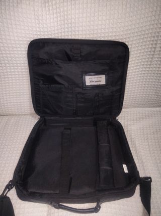 Maletín portátil TARGUS 