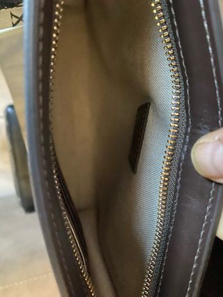 Borsa rafia  con rifiniture in pelle con tracolla 