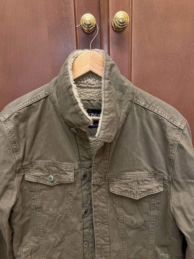 Chaqueta borreguillo de Zara