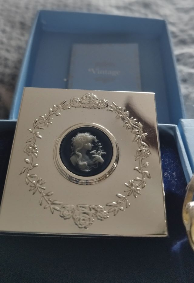 Espejo y pulsera plata