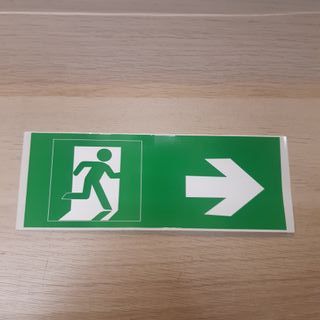 Etichetta Segnaletica Adesiva emergenza freccia dx