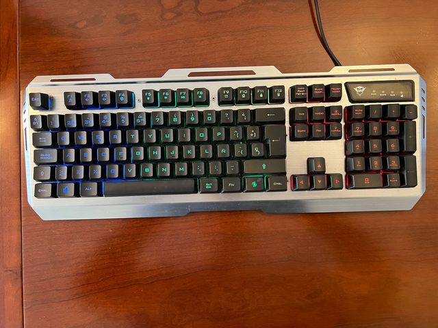 Teclado y Ratón GAMING COMBO Trust GXT 845