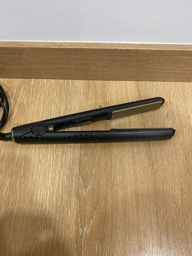 Plancha GHD averiada