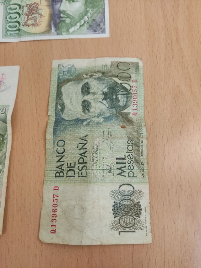 LOTE BILLETES 6000 PESETAS.