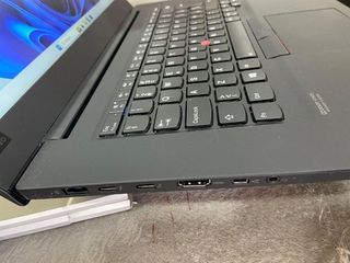LENOVO X1 EXTREME I7 9850H 32 RAM 512 SSD