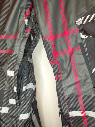 Pantalón nieve DC  T 44 NUEVO