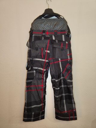 Pantalón nieve DC  T 44 NUEVO