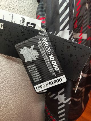 Pantalón nieve DC  T 44 NUEVO