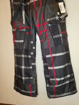 Pantalón nieve DC  T 44 NUEVO